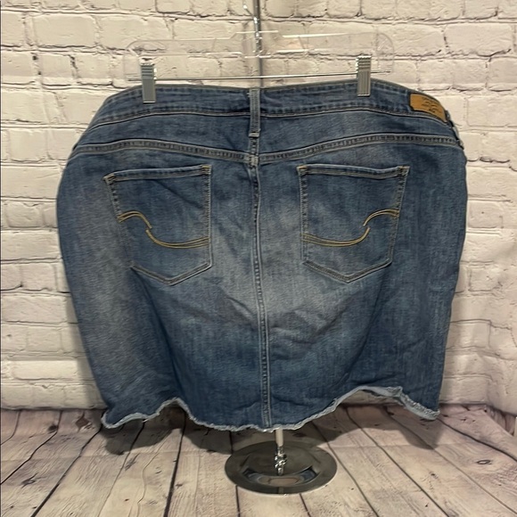 Signature by Levi’s Jean denim skirt Sz 24W - Picture 1 of 5